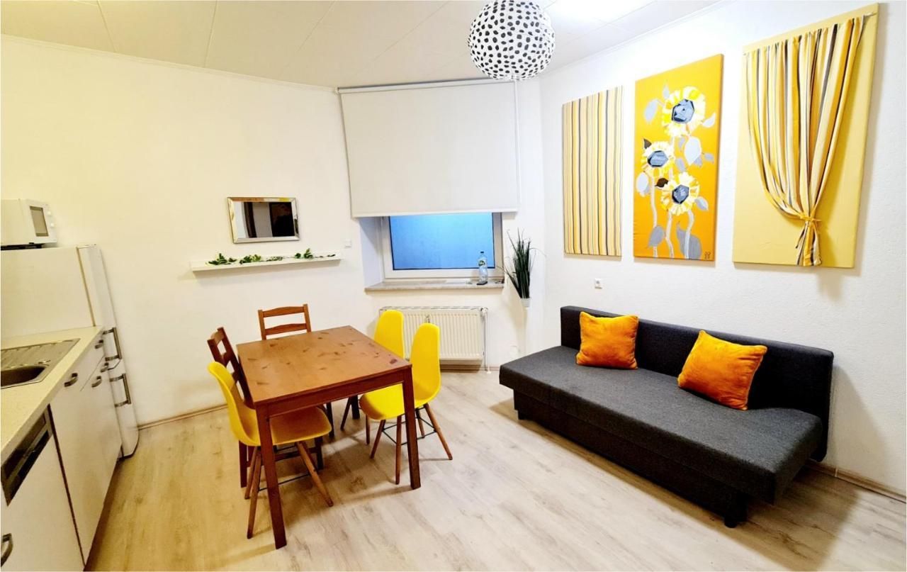 Elena Flat Sonnenblumen Duisburg Zentrum Exterior foto